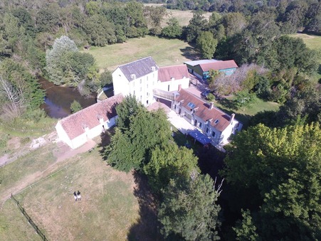 CHATEAUROUX 682 500€
