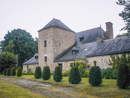 Chateau 700 150 €  sur Guemene sur Scorff (56160) - Réf. 55