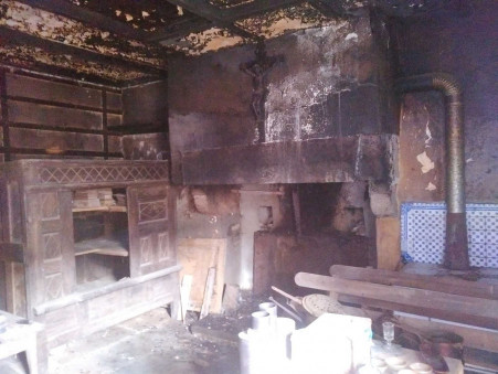 A vendre maison St Thegonnec 29410; 56 000 €