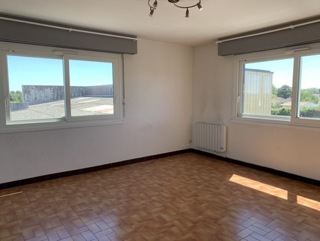 Appartement 590 €  sur Saintes (17100) - Rf. 532