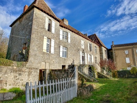 Chateau 321 000 € sur Perigueux (24000) - Réf. 90