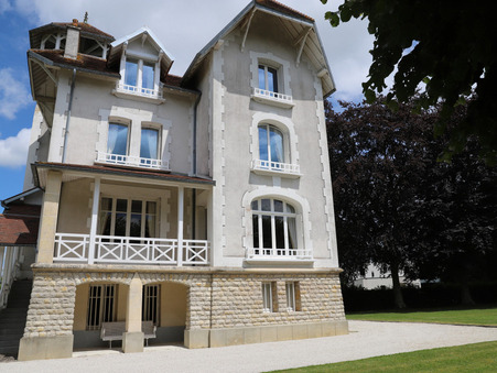 Bayeux  390 000€