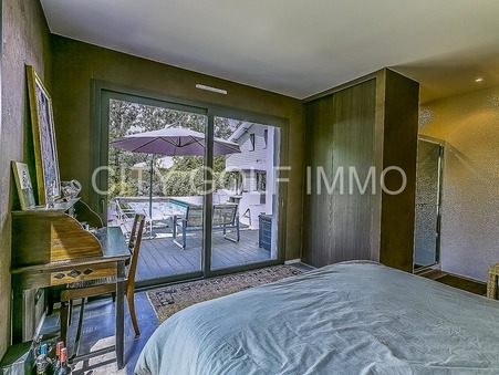 Maison sur St Sulpice et Cameyrac ; 930 000 €  ; A vendre Réf. SR92