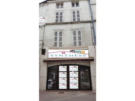 Local commercial 420 €  sur Saintes (17100) - Réf. 965