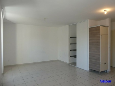 Location Appartement LANGOGNE Réf. 2020-31 - Slide 2