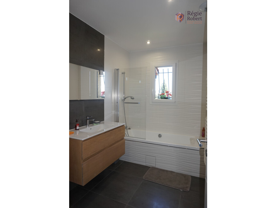 A louer maison 1 395 €  Anse