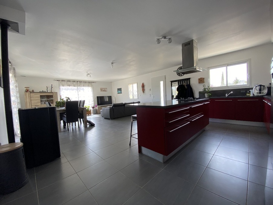 Maison sur Saint Ambroix ; 390 000 €  ; A vendre Réf. 301374036-210479