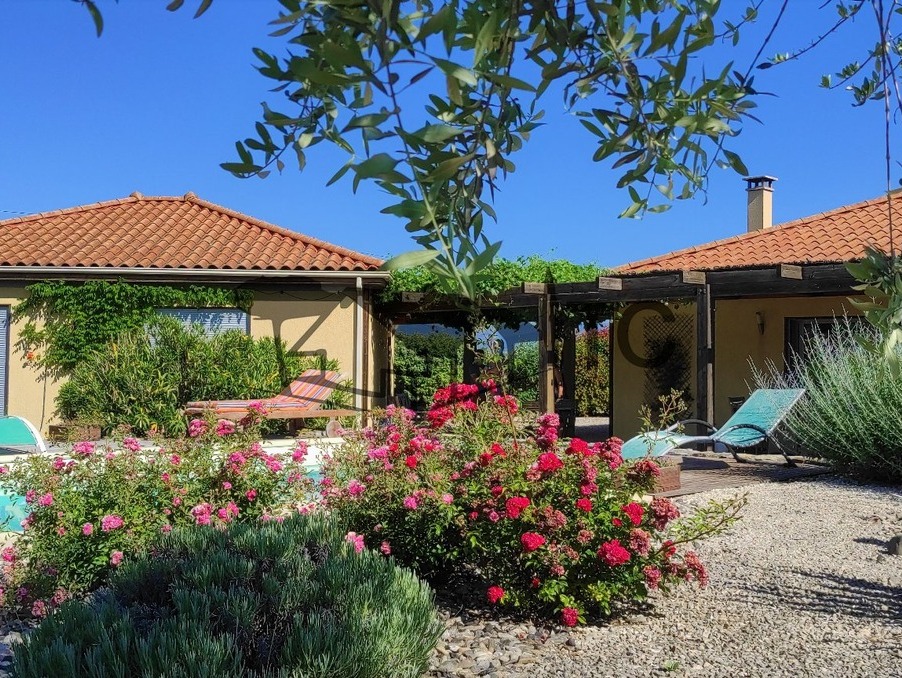 Maison 561 600 €  sur Grospierres (07120) - Réf. 301374279-210590