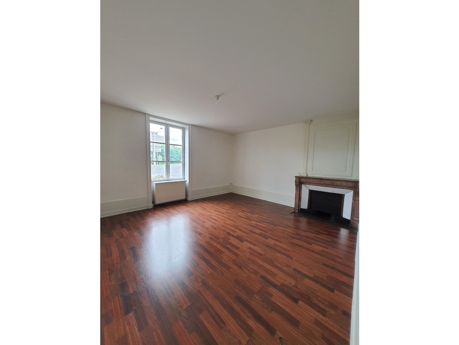 A louer appartement 750 €  Messimy sur Saone