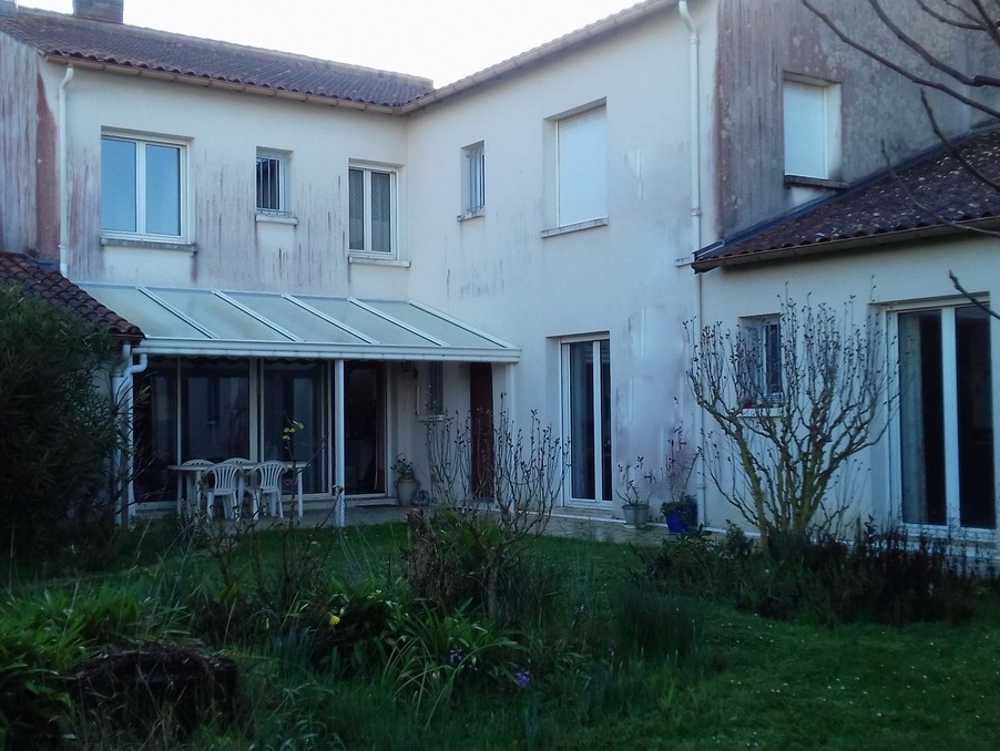 A vendre maison 175 m² 9 pièces 479000€