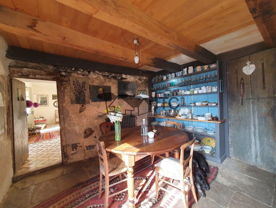 Maison sur Les Vans ; 595 000 €  ; Vente Réf. 301374240-210483