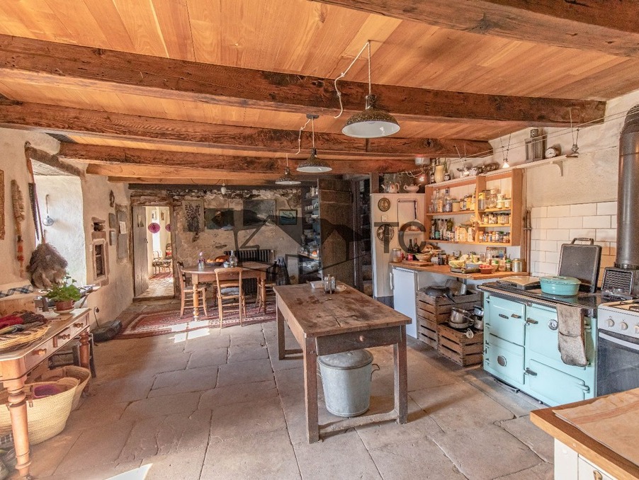 Maison sur Les Vans ; 595 000 €  ; Achat Réf. 301374240-210483