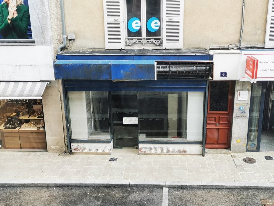 Local sur Saint-Claude ; prix nous consulter ; Vente Réf. 1620
