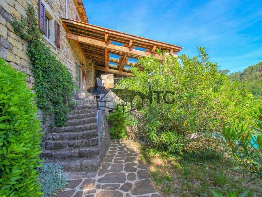 Maison sur Les Vans ; 595 000 €  ; A vendre Réf. 301374774-2201244