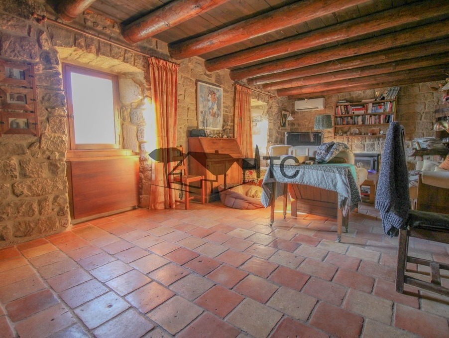 A vendre maison Les Vans 07140; 595 000 € 