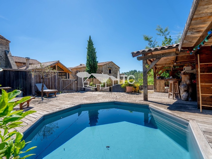 Vente maison 300 000 €  Les Vans