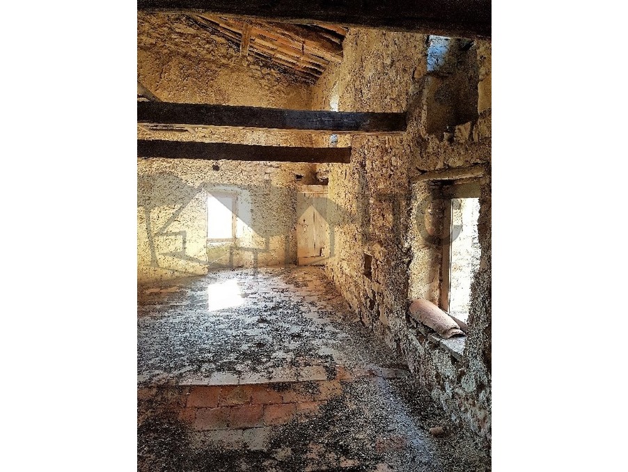 Maison sur Banne ; 66 000 €  ; A vendre Réf. 301372408-1807235