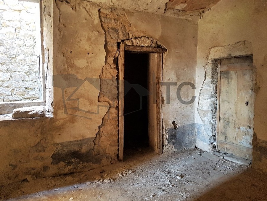 Maison sur Banne ; 66 000 €  ; Vente Réf. 301372408-1807235