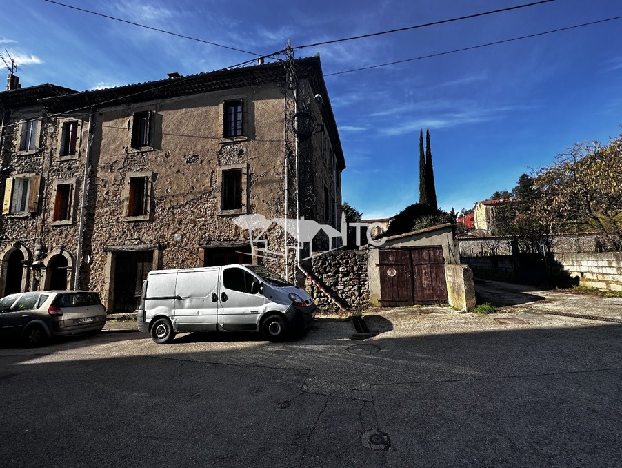 Vente immeuble 118 000 €  Besseges