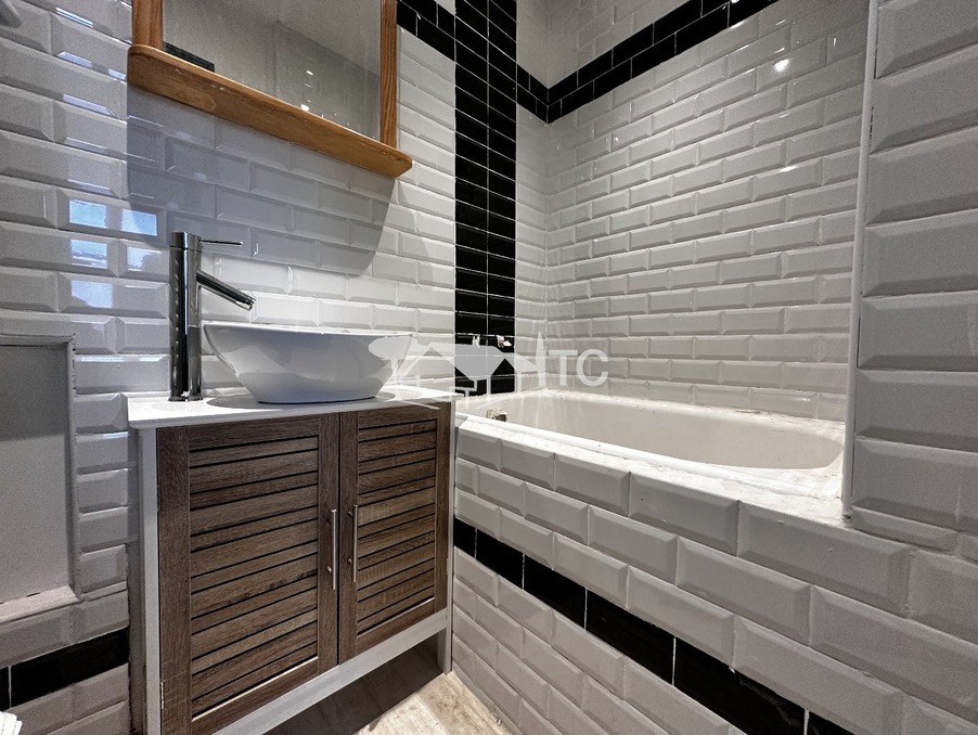 Vente immeuble 118 000 €  Besseges