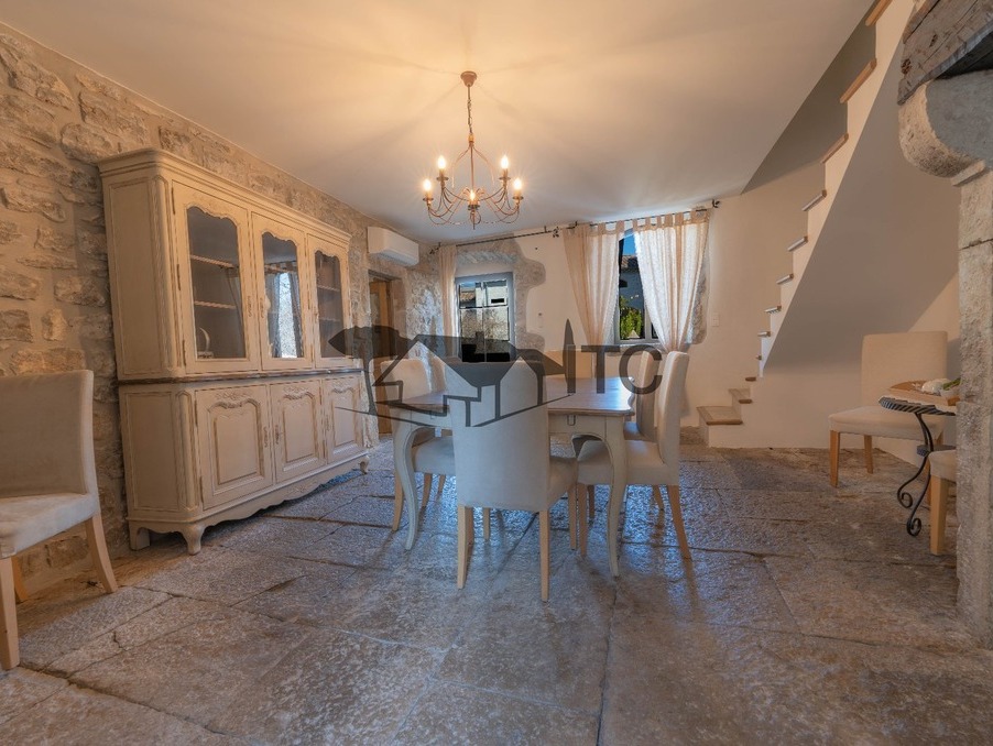 Maison sur Les Vans ; 1 260 000 €  ; Achat Réf. 301375098-2303435