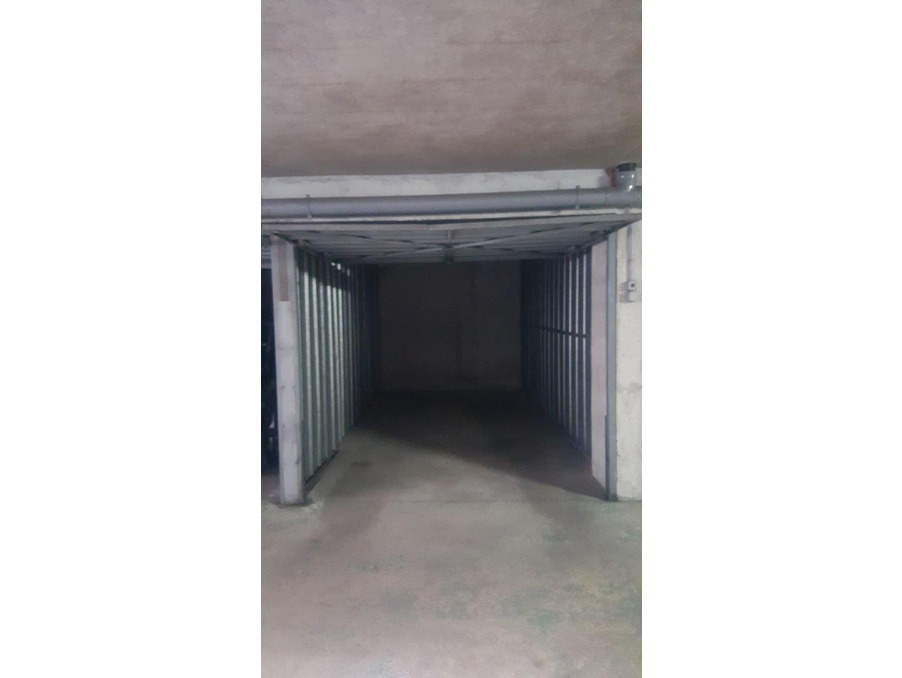 A vendre parking Les Lilas 93260; 17 900 € 