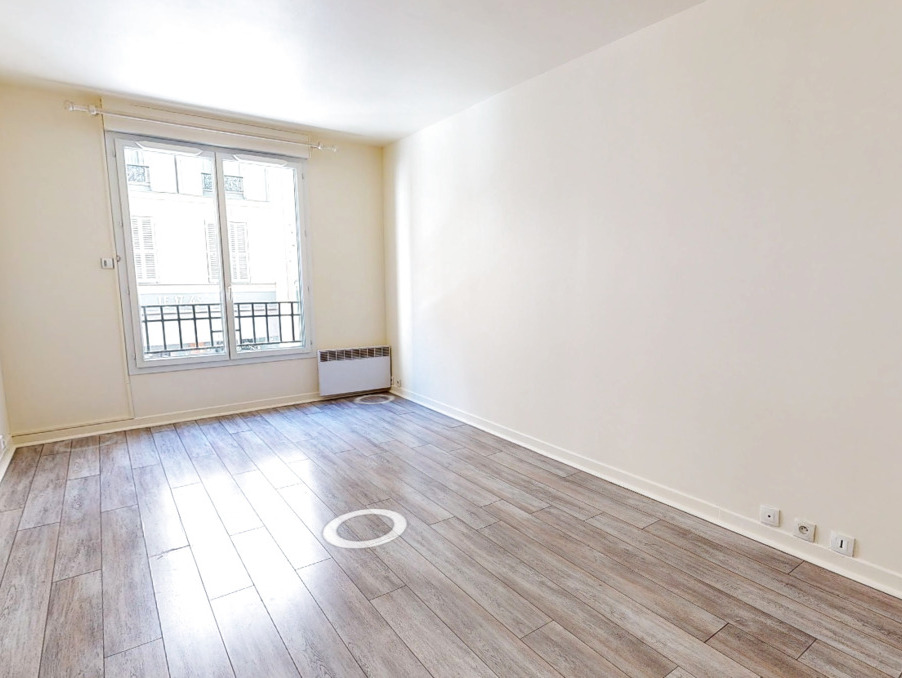 Achat appartement Paris Réf. LLVST330001205