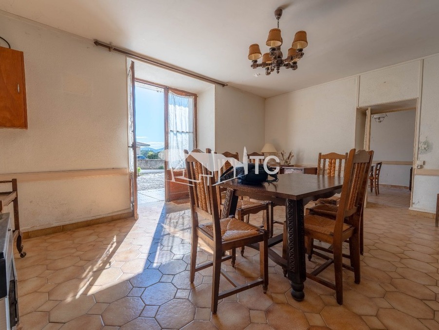 Maison sur Berrias et Casteljau ; 210 000 €  ; Vente Réf. 301375342-2308563