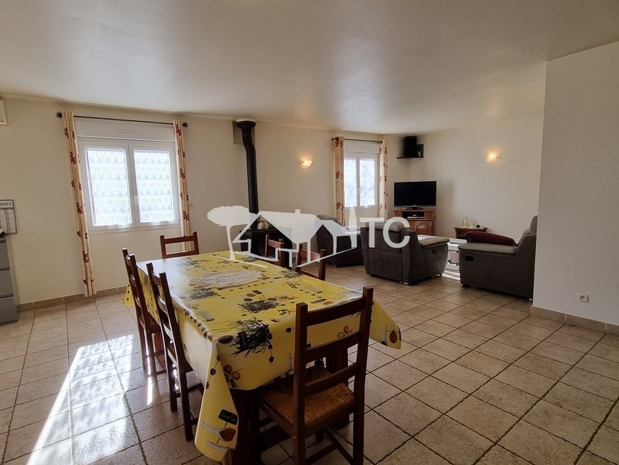 Vente maison 336 000 € Banne