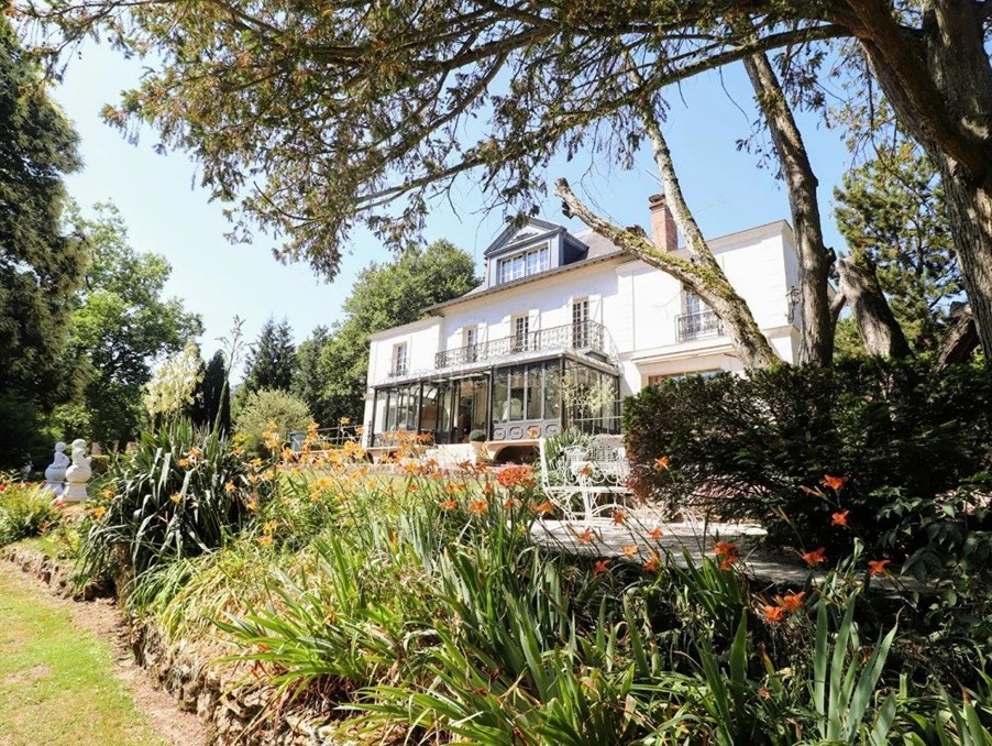 Vente property € 2 490 000  Montfort-l'Amaury