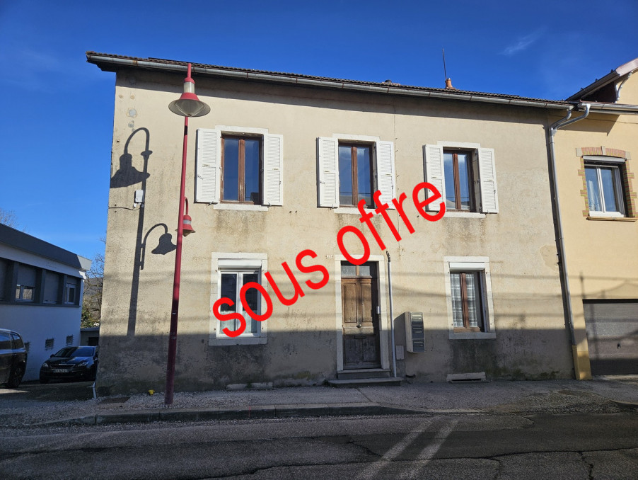 A vendre immeuble Saint-Lupicin 39170; 105 000 € 