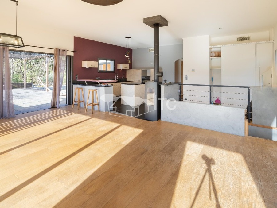 Vente maison 421 000 €  Les Mages