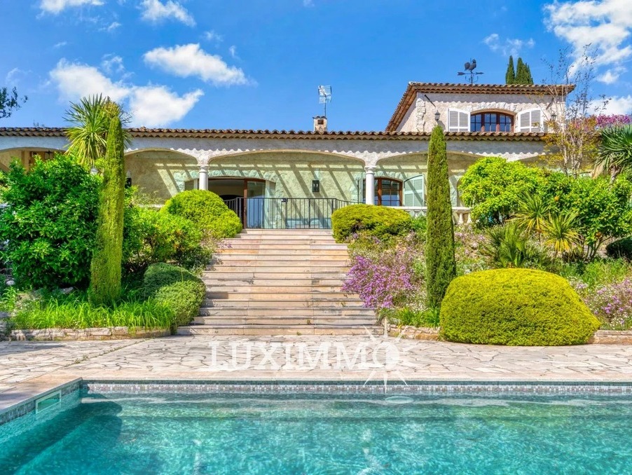 Maison sur Mougins ; 1 975 000 €  ; Vente Réf. 1064