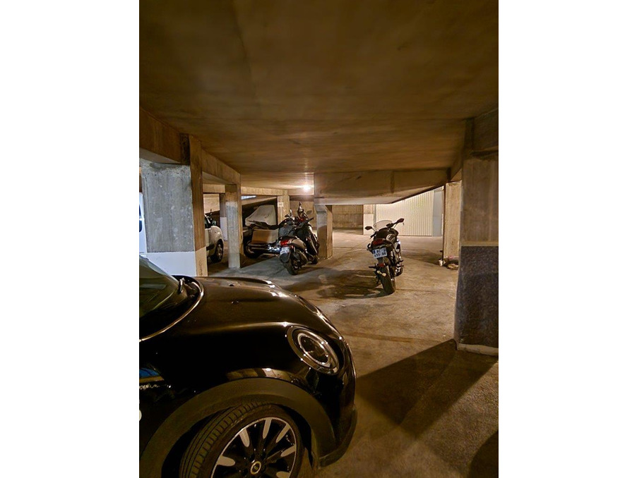 Vente parking 23 500 € Paris