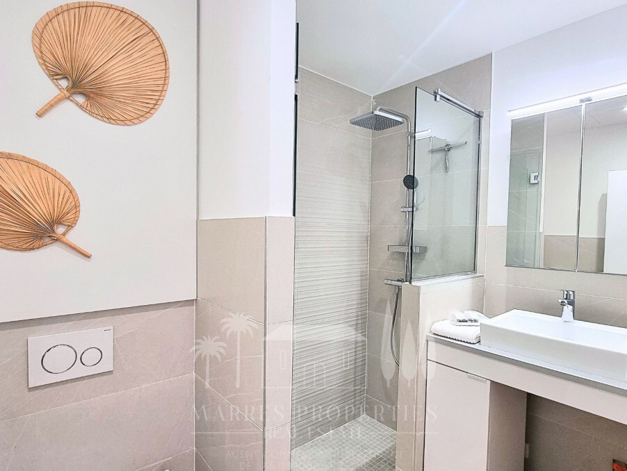 Immeuble 1 688 000 €  Réf. M44540 Cogolin