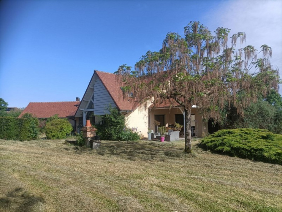 Maison sur Lons le Saunier ; 450 000 €  ; Achat Réf. 1821
