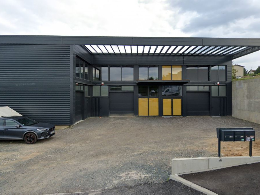 A louer entrepôt 1 800 €  Chazay d'Azergues
