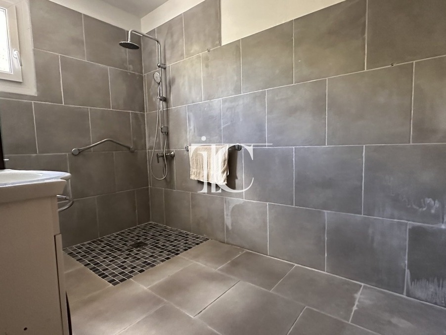 Vente maison 205 000 €  Saint Bres