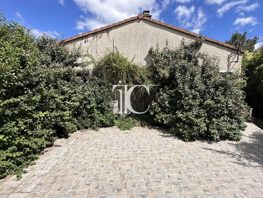 Vente maison 205 000 €  Saint Bres