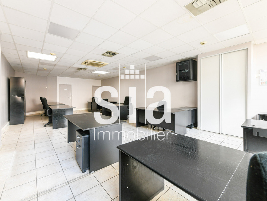 Local commercial 847 793 € sur Paris (75019) - Réf. ALVCO360001444