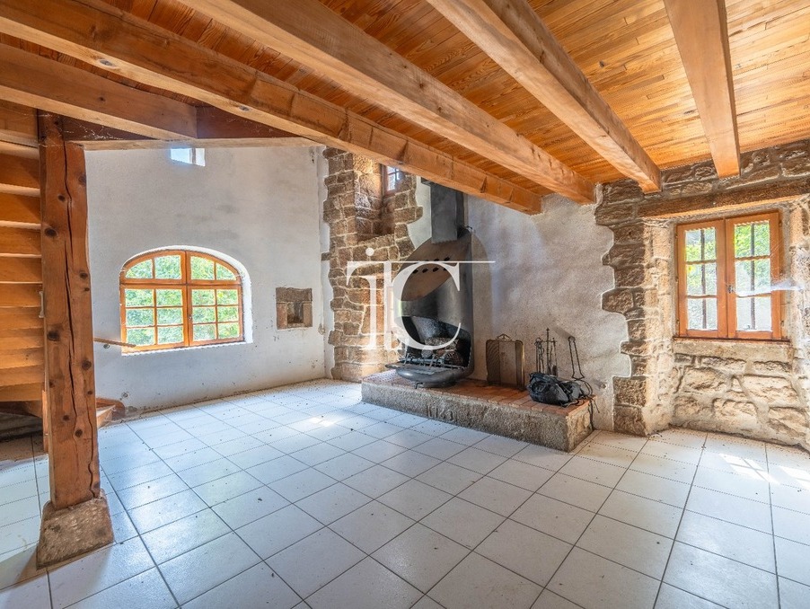 Vente maison 390 000 €  Les Salelles