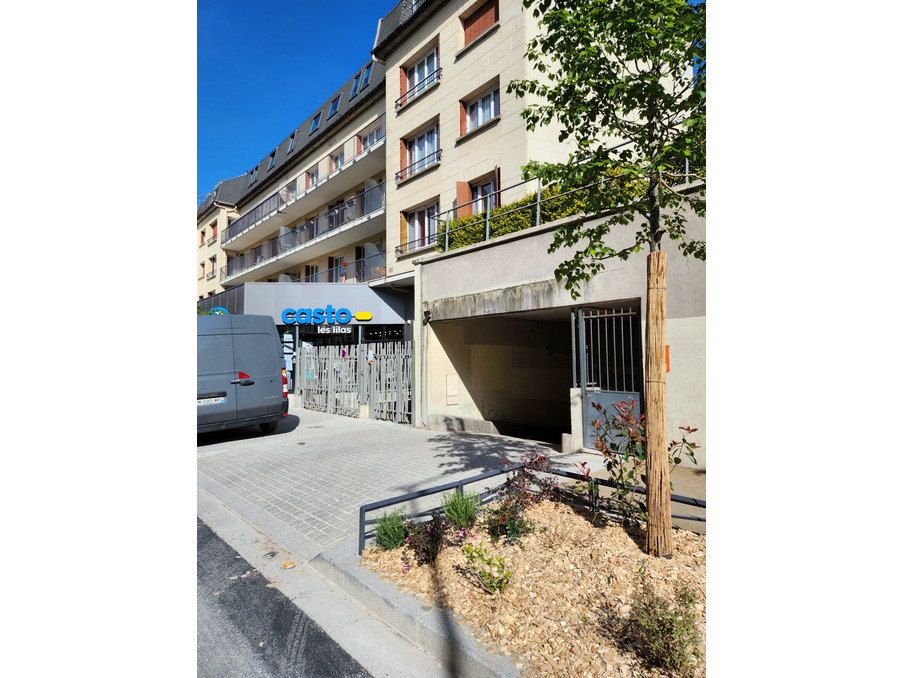Parking sur Les Lilas ; 19 500 €  ; Vente Réf. JDVPA330001721