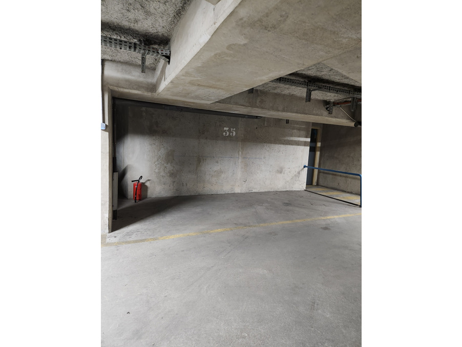 Parking sur Les Lilas ; 19 500 €  ; Vente Réf. JDVPA330001721