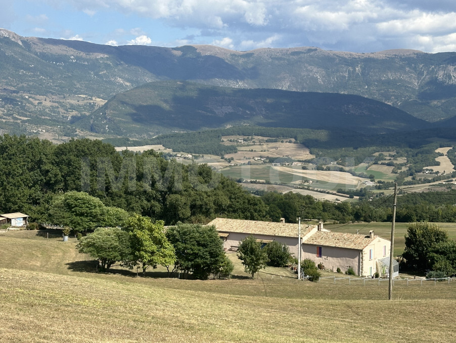 Vente maison 830 000 €  Dieulefit