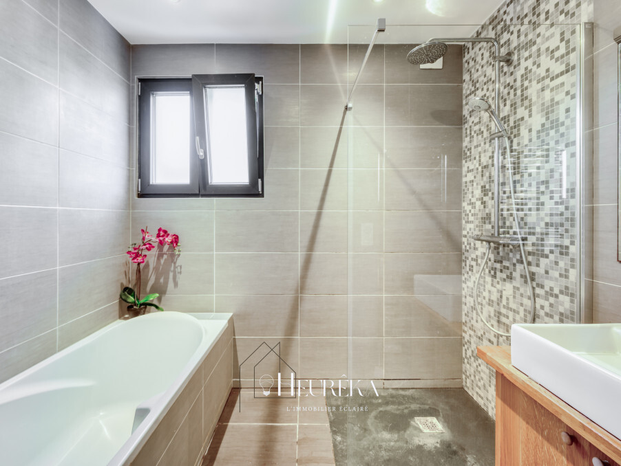 Maison 849 000 €  sur La Varenne St Hilaire (94210) - Réf. 461
