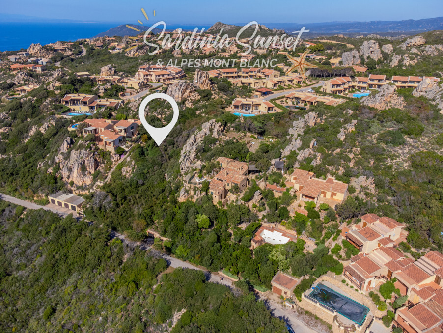 Vente maison 950 000 € Trinita d'Agultu