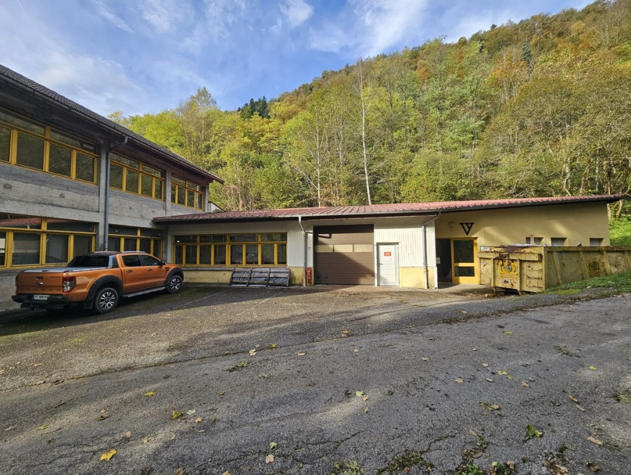 Entrepôt 125 000 €  Réf. 1881 Saint-Claude