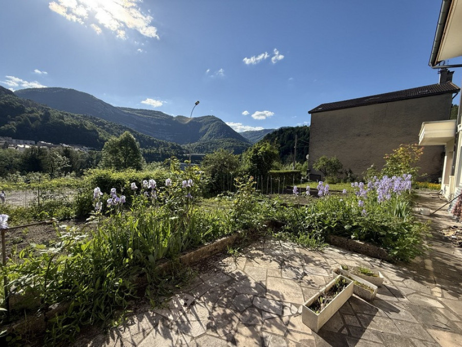 Maison sur Saint-Claude ; prix nous consulter ; A vendre Réf. 1892