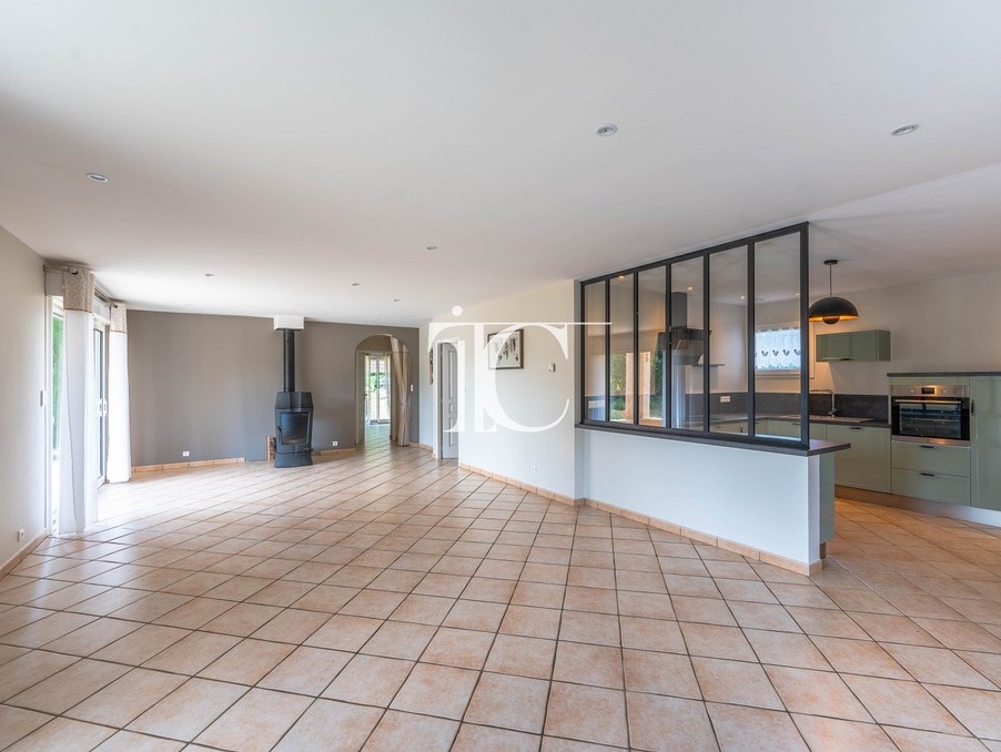 Maison sur Chandolas ; 400 000 €  ; Achat Réf. 301375824-2408784