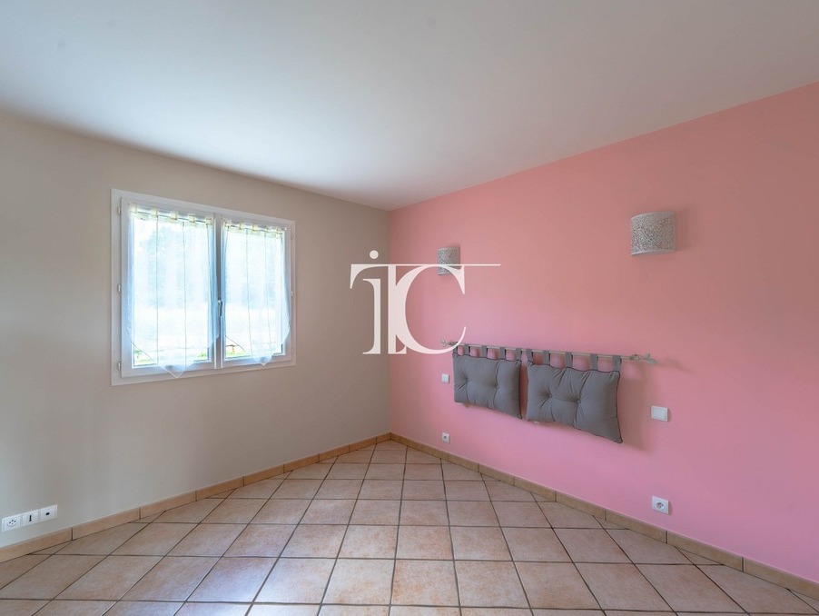 Maison sur Chandolas ; 400 000 €  ; A vendre Réf. 301375824-2408784